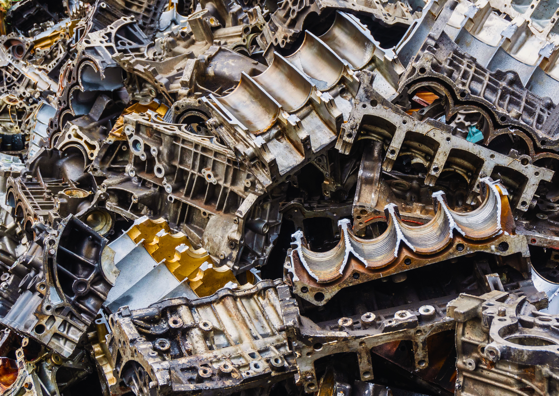 What is the Best Way to Get Rid of Your Van: Scrap or Sell It?